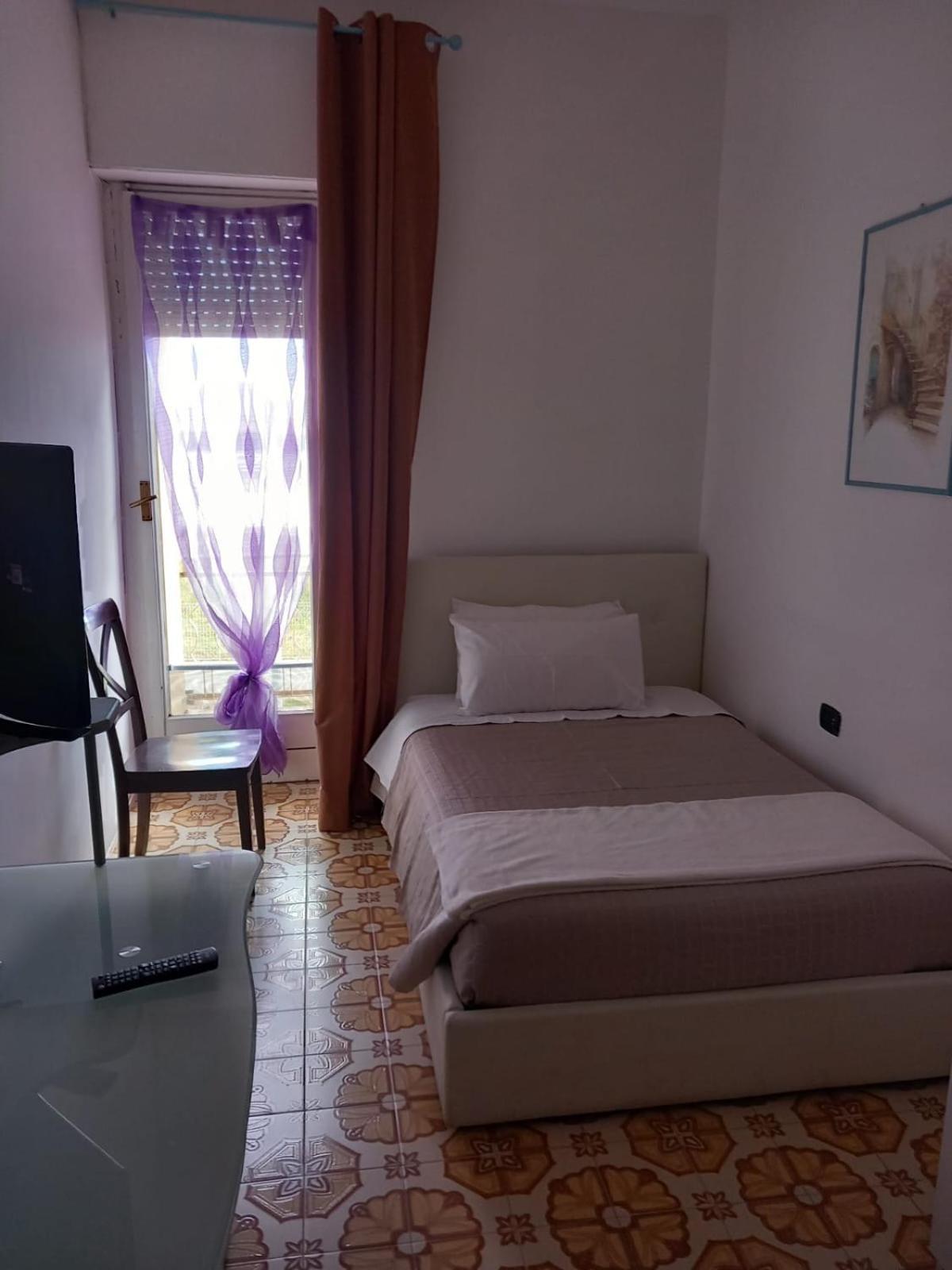Il Brindisi Di C & C Castelli Romani Pomezia Bagian luar foto
